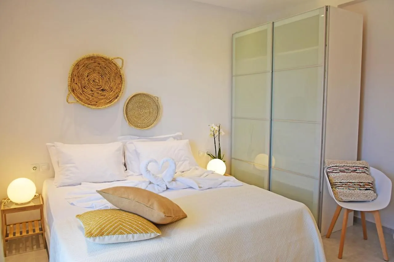 Cretesuites - Urban Villa With Pool - 500M To The Beach Rethymno